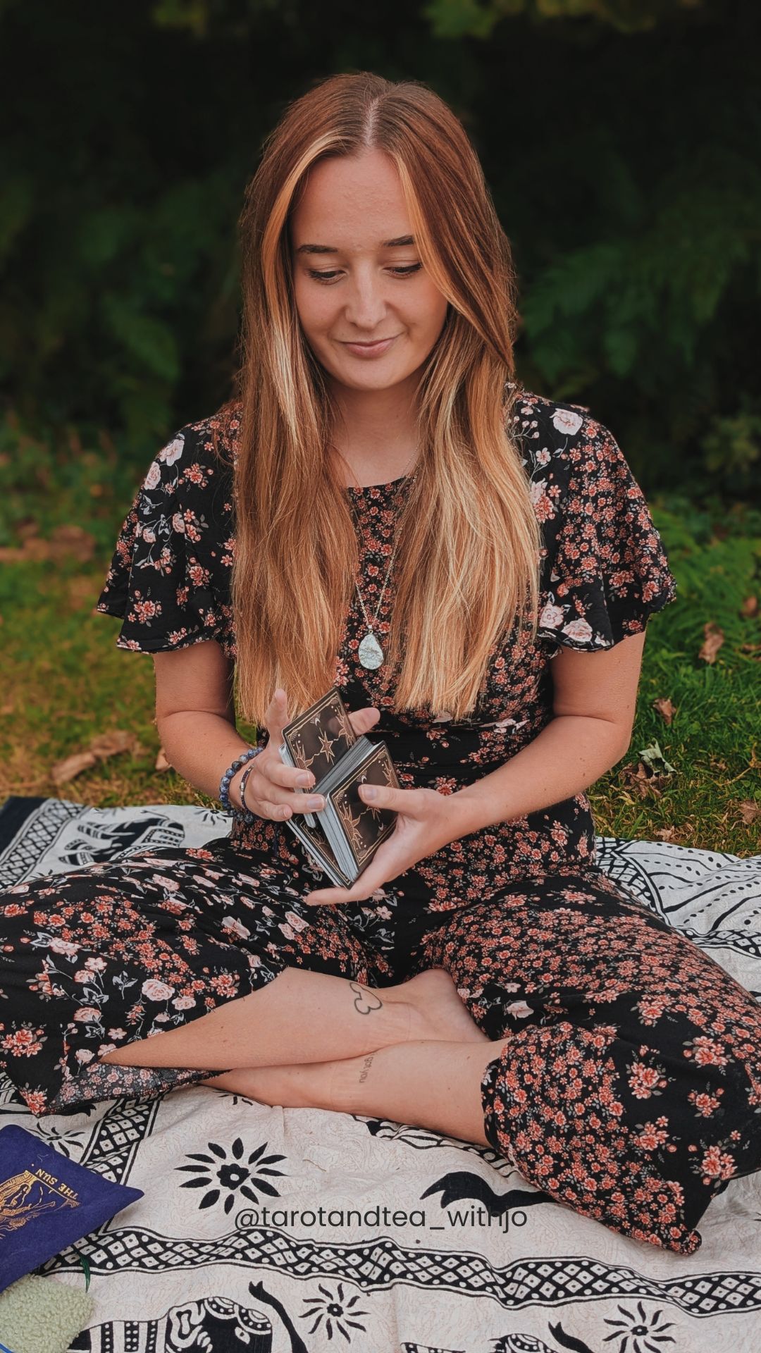 5 Tarot Reader Myths, Debunked